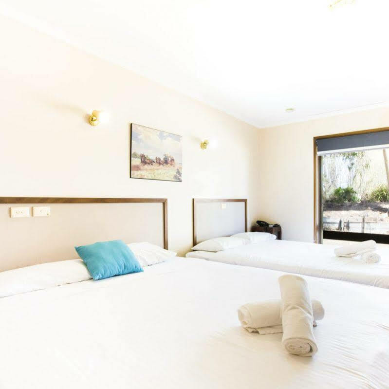 Lake Hume Resort Албъри Екстериор снимка